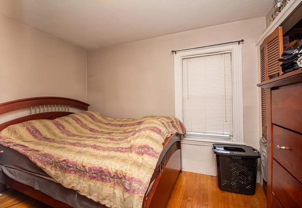 Photo of 18 Steele St