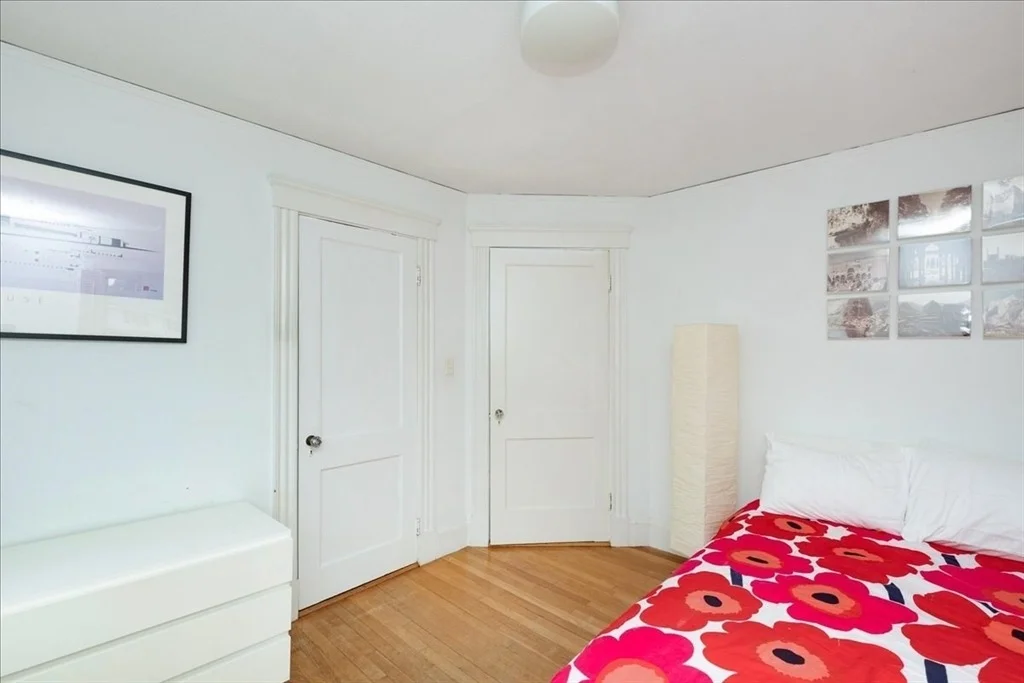 Photo of 22 Oak St