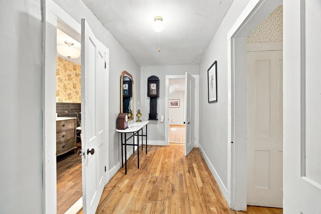 Photo of 21 Saint James Avenue