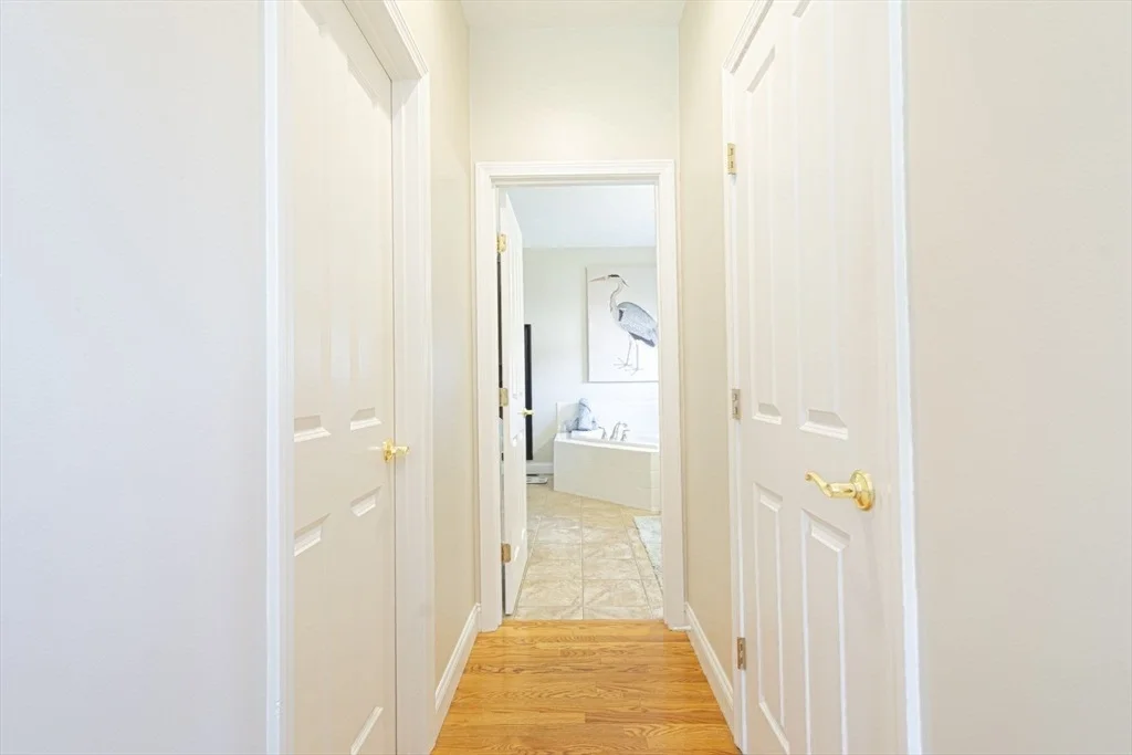 Photo of 258 Nicholas Dr