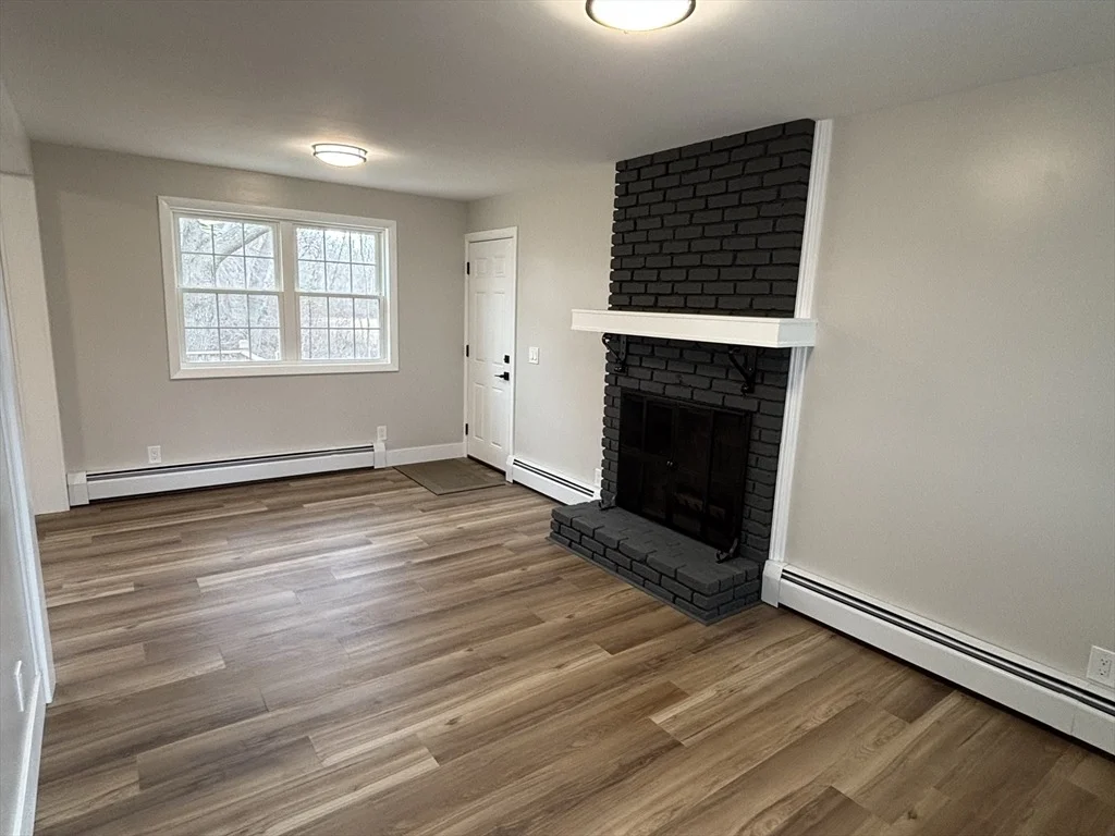Photo of 52 Bushee Rd
