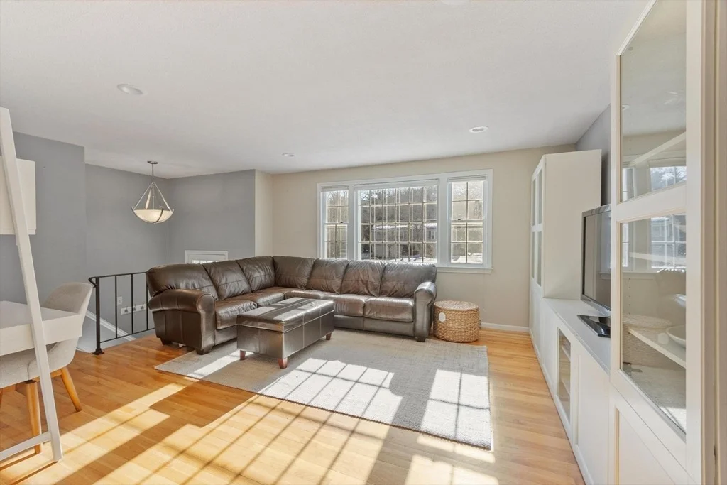 Photo of 11 Juniper Brook Rd