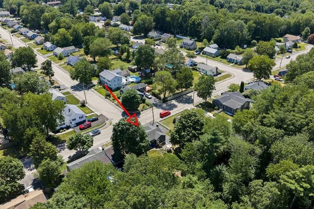 Photo of 38 Roseen Rd