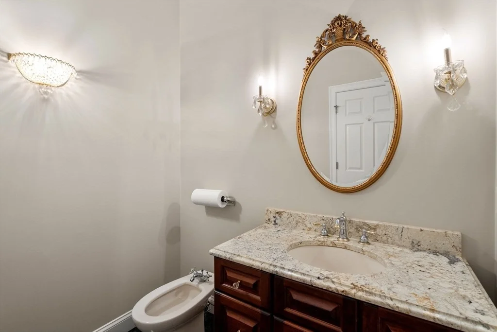 Photo of 253 Cranbrook Dr