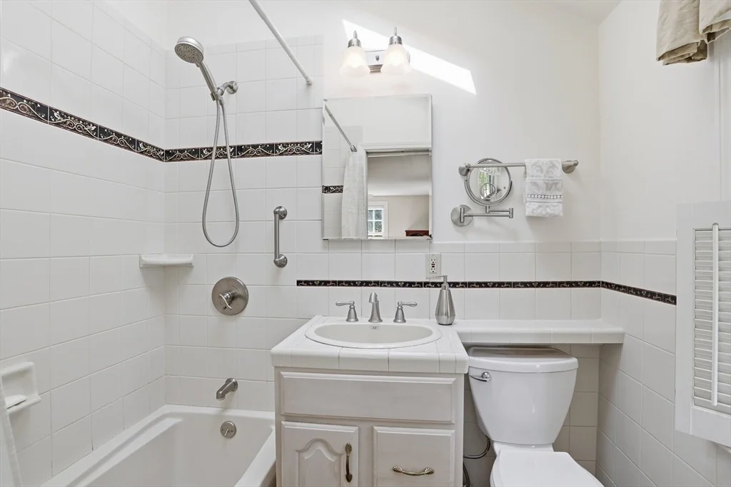 Photo of 29 Washington Drive