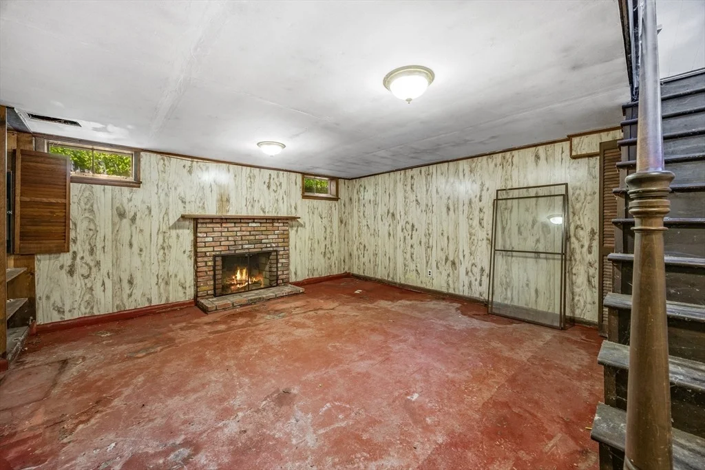 Photo of 162 Arcadia Blvd