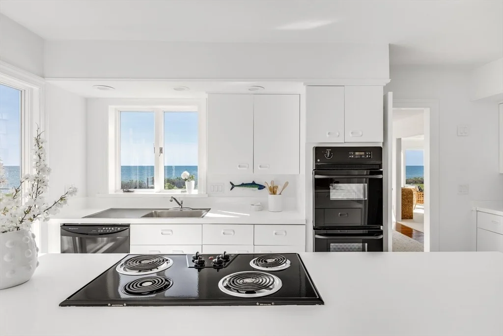 Photo of 545 Sea View Avenue