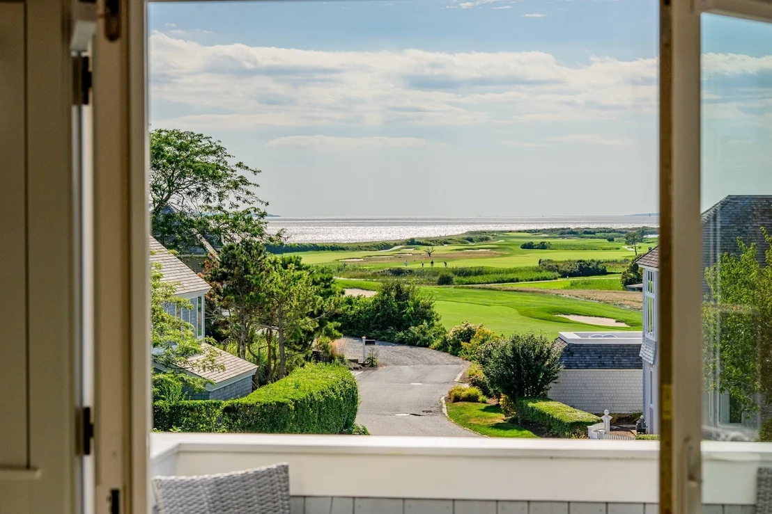 Photo of 122 Shore Drive West
