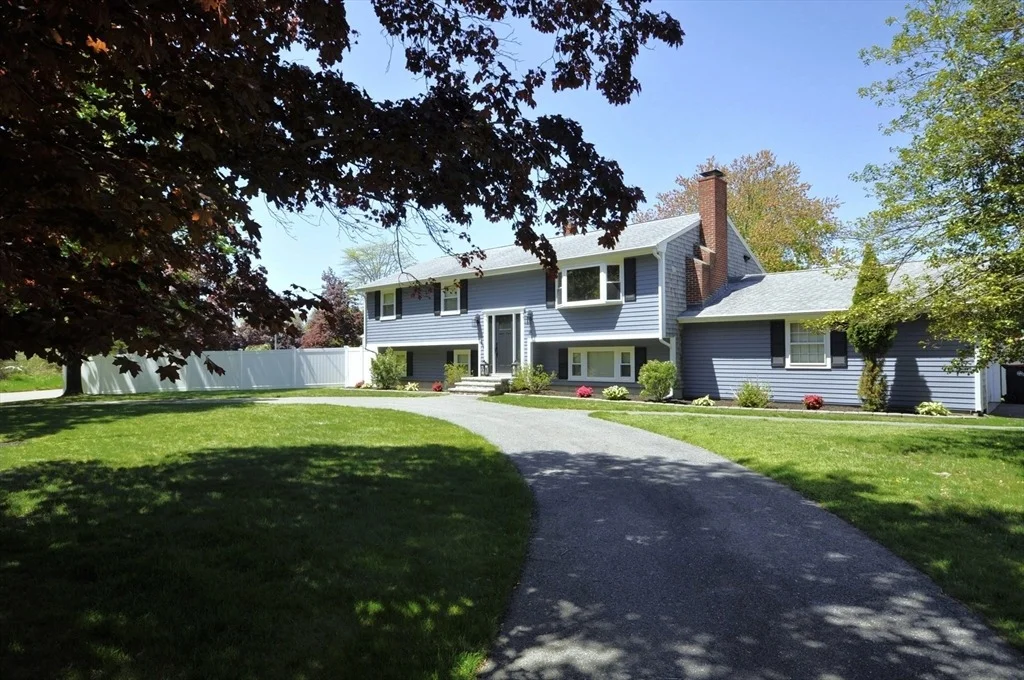 Photo of 46 Bridle Rd