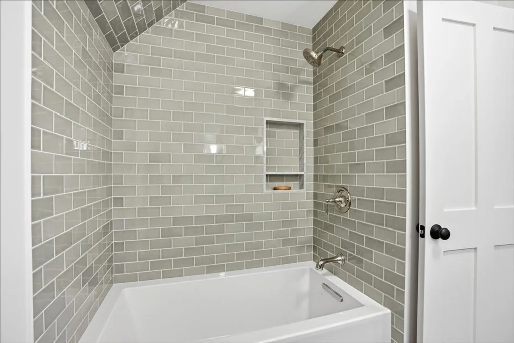 Photo of 5 Tucker Lane