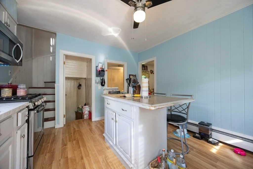 Photo of 148 Hackett Ave
