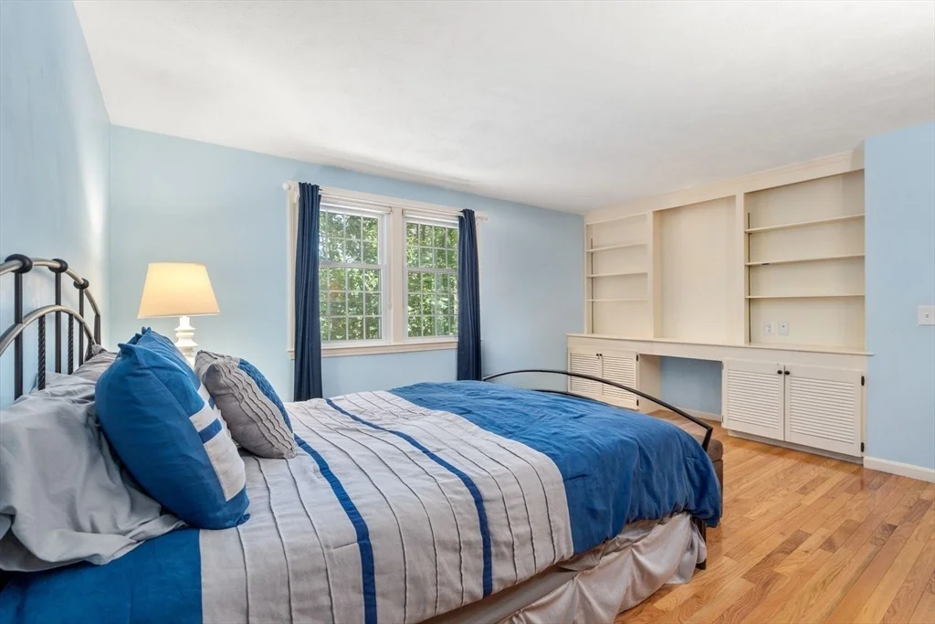 Photo of 40 Shadow Oak