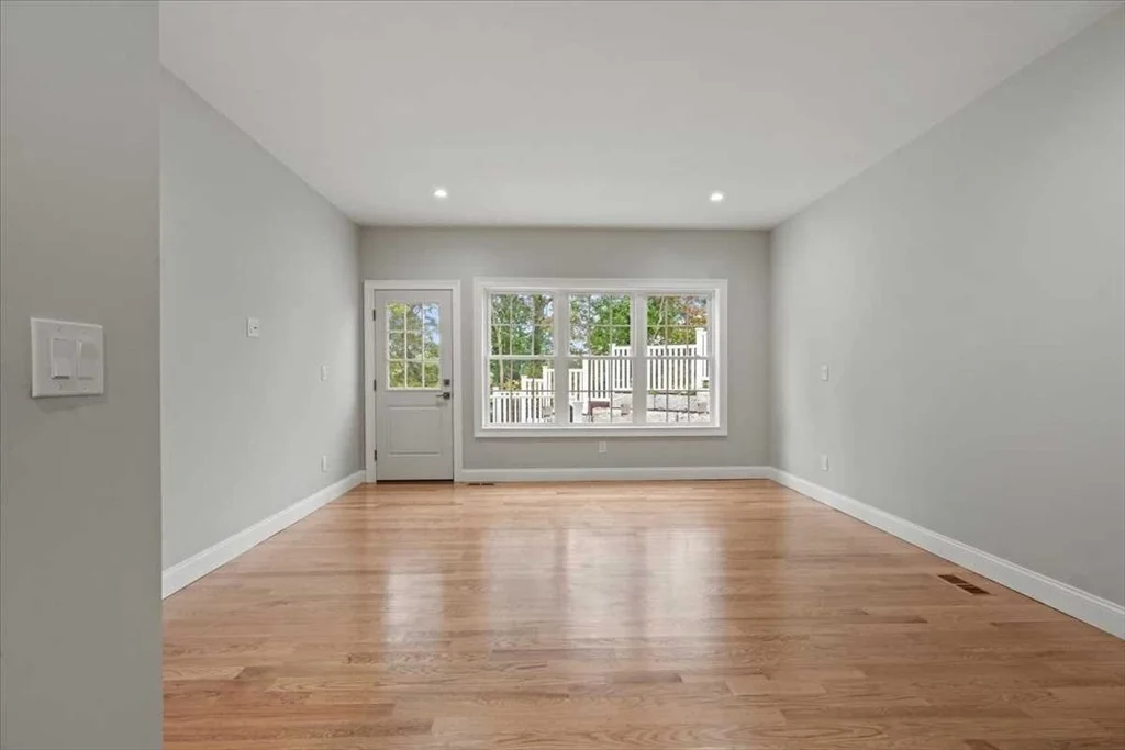 Photo of 241 Lake Ave