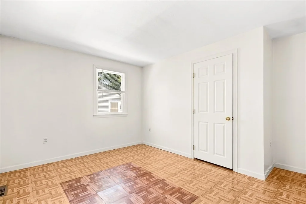 Photo of 20 Hillcrest Ave