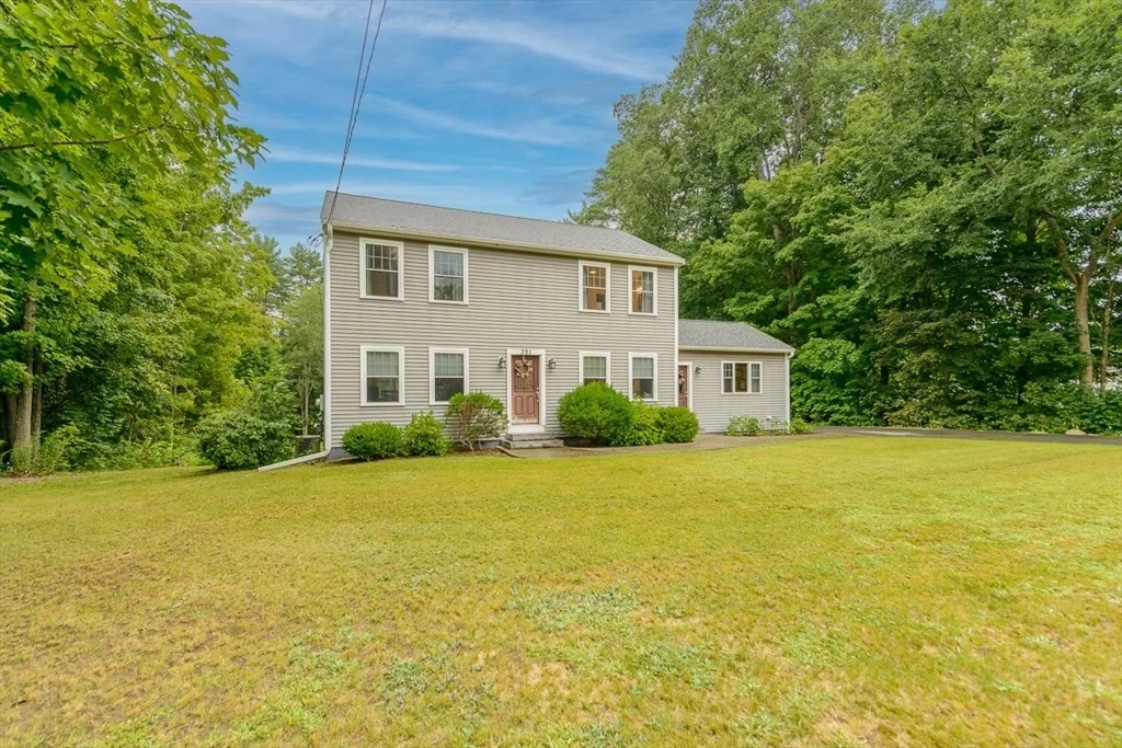 Photo of 391 Main St