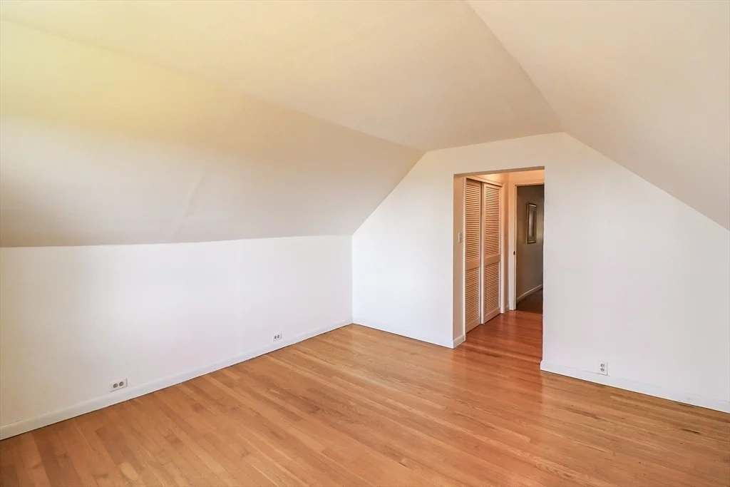 Photo of 787 Ridge Road