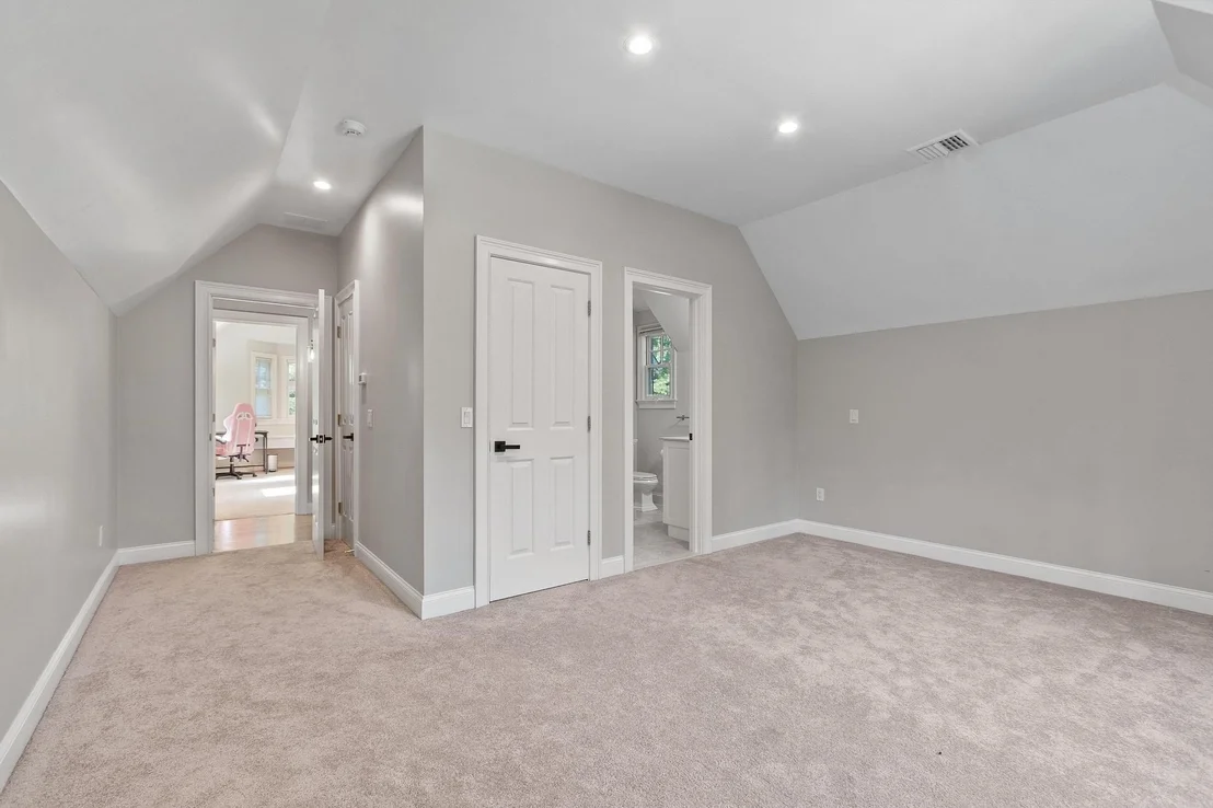 Photo of 130 Summer St