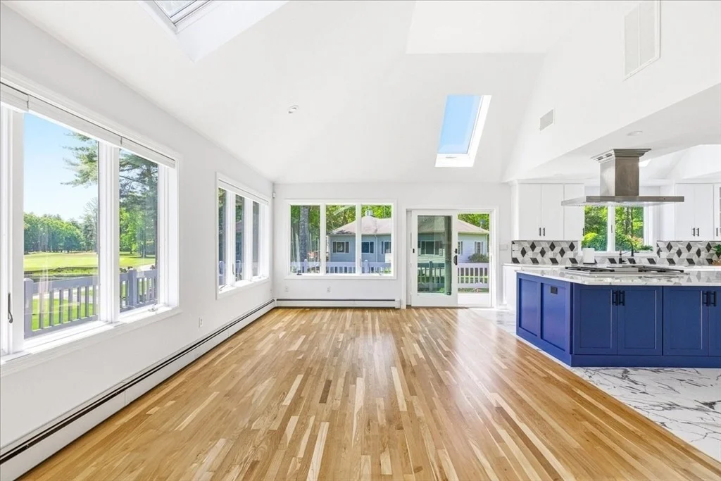 Photo of 139 Fairway Dr