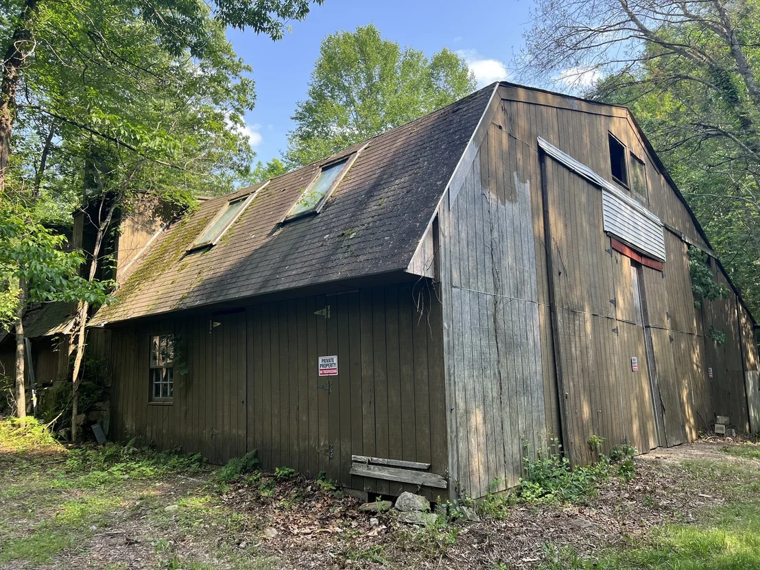 Photo of 140 Bond Rd