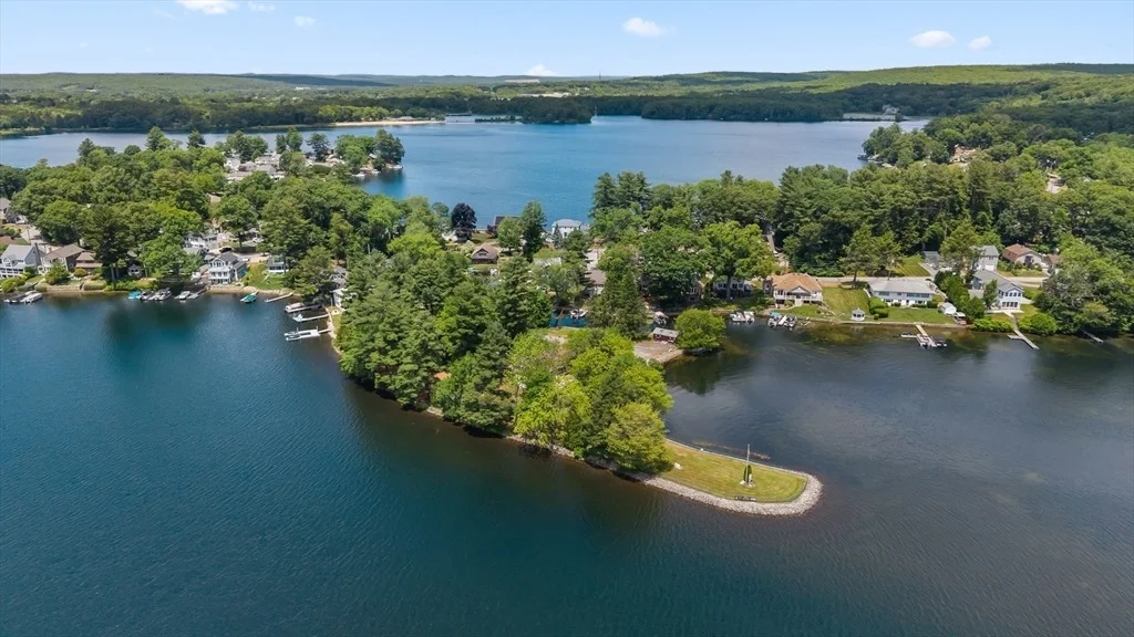 Photo of 20 Indian Point Rd