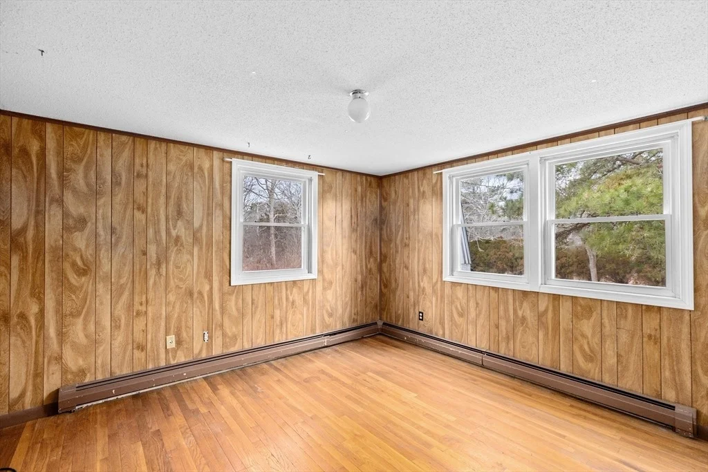 Photo of 1460 Massasoit Rd