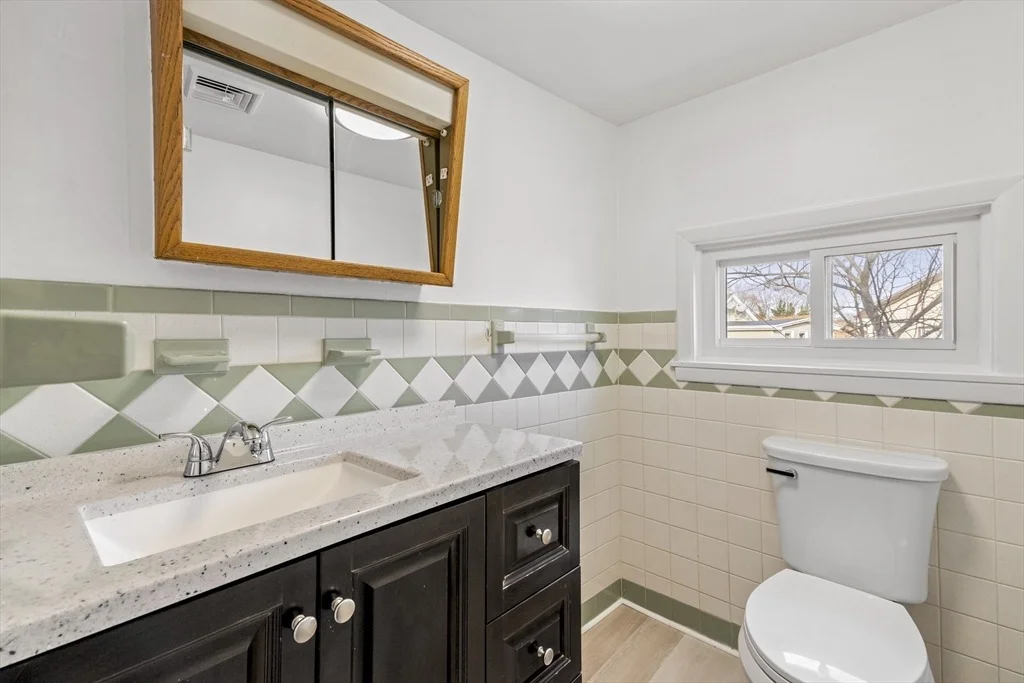 Photo of 528 Eastern Ave