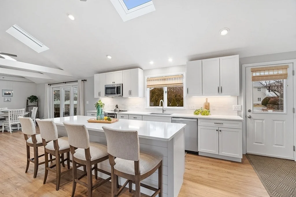 Photo of 10 Merrymount Dr