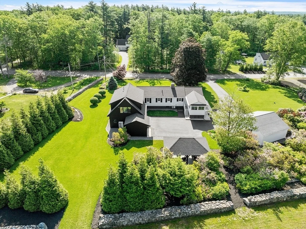 Photo of 481 W Townsend Rd