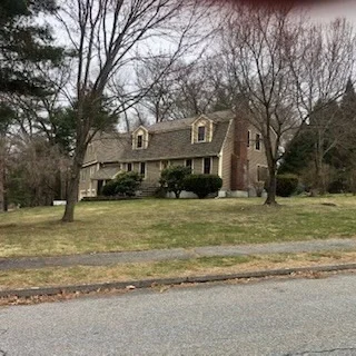 Photo of 12 Mooreland Dr