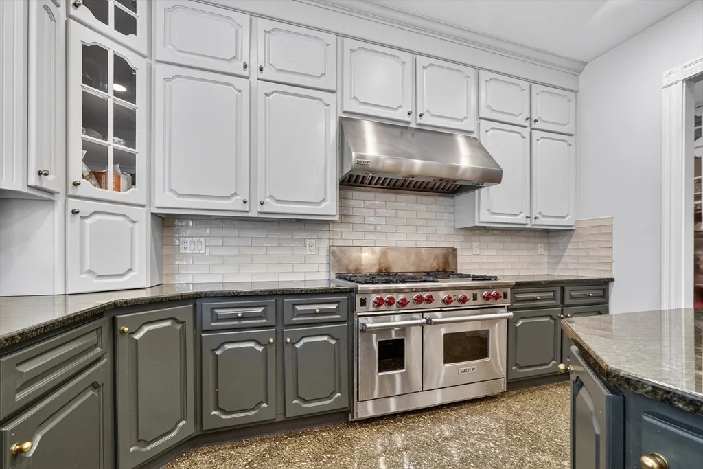 Photo of 451 Wellesley St
