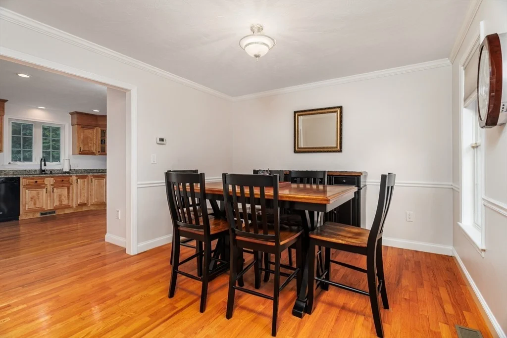 Photo of 562 Mendon Rd