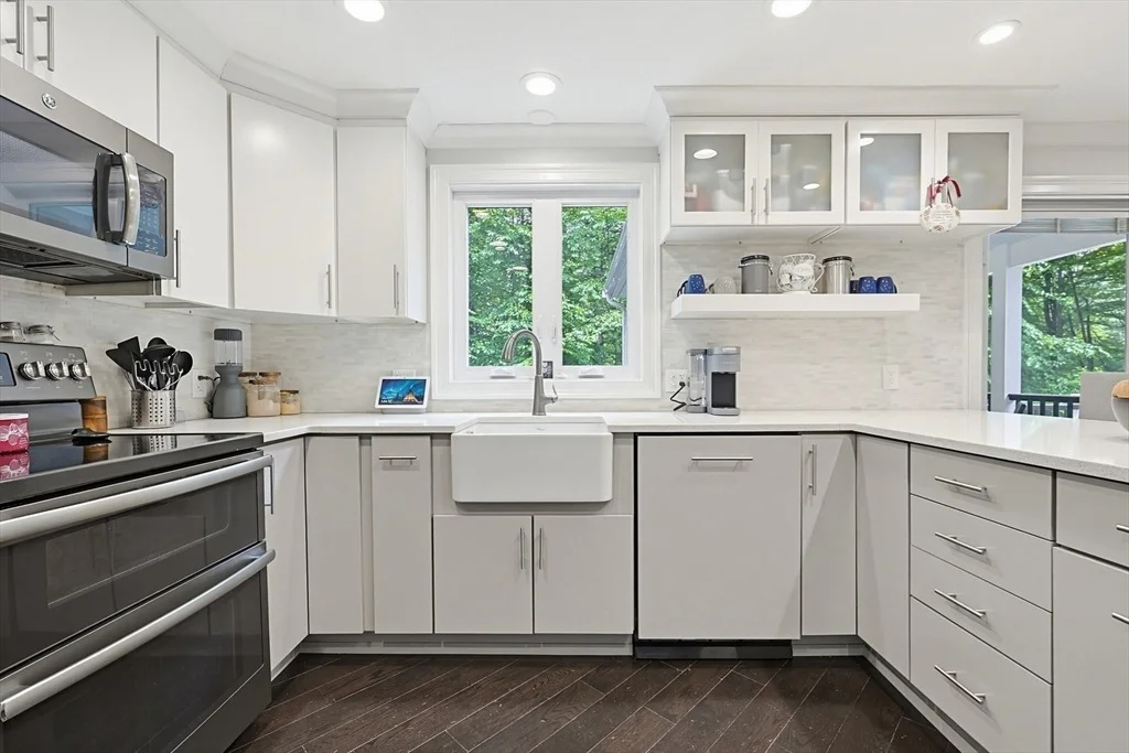 Photo of 1 Leone Ln