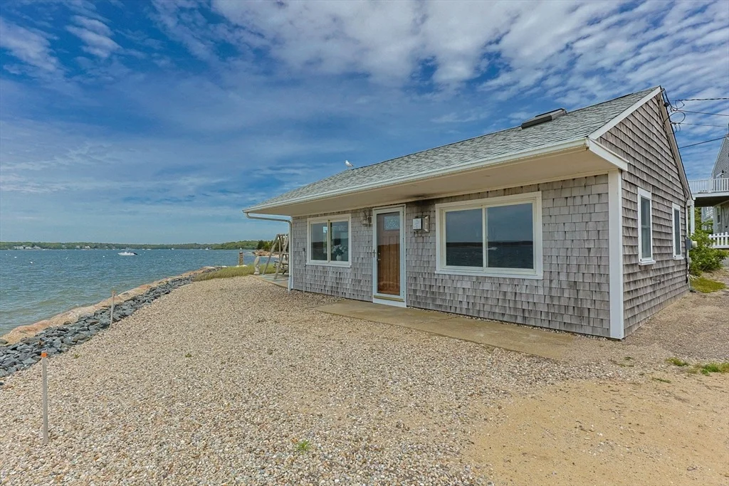 Photo of 41 Seconsett Island Rd