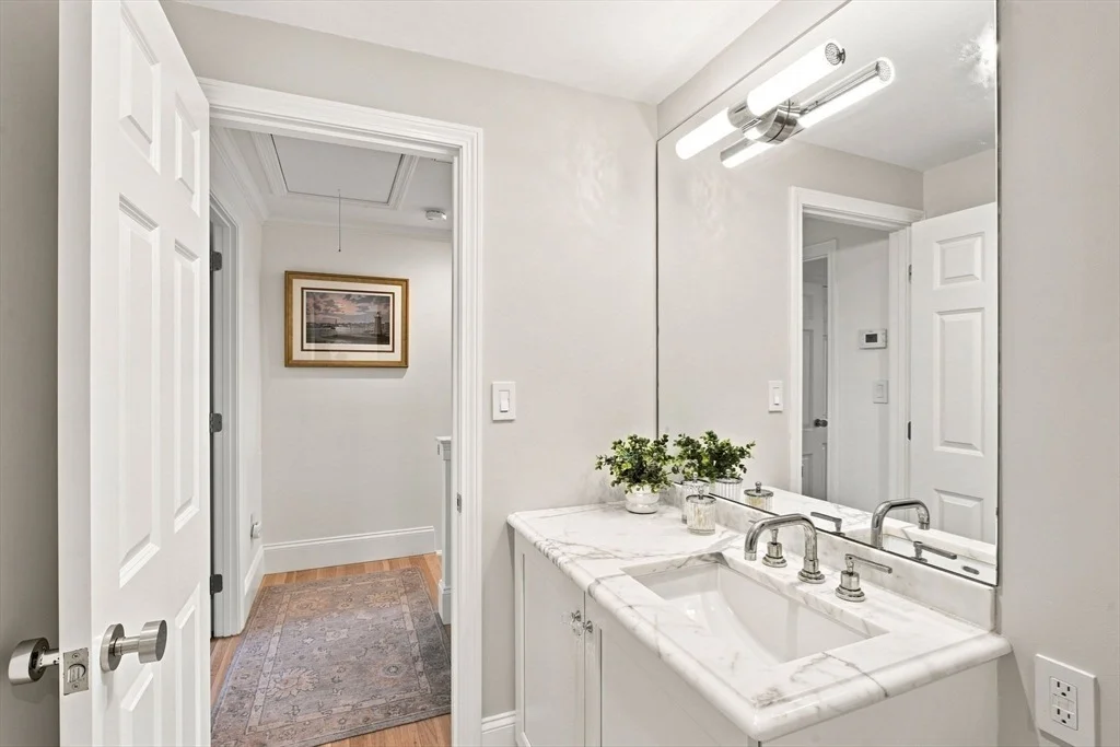 Photo of 5 Leslie Cove