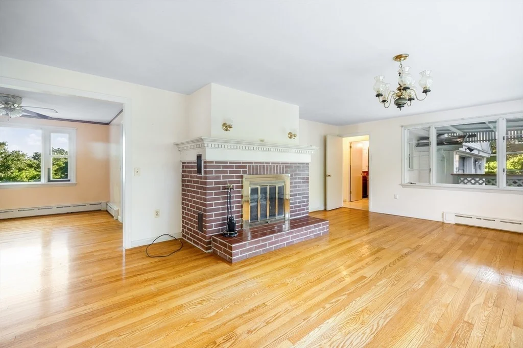 Photo of 45 Indian Hill Rd