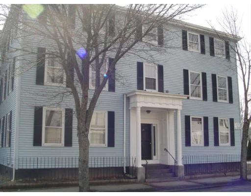 Photo of Unit 13 at 75 Cabot St