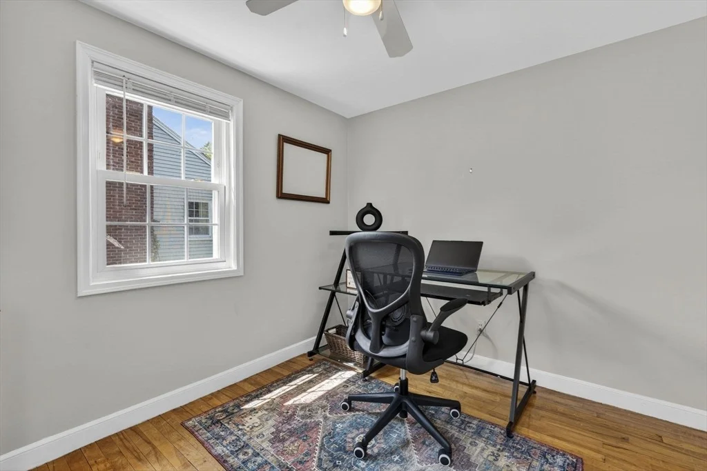 Photo of 24 School St