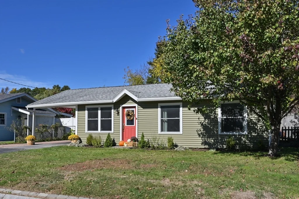 Photo of 18 Middlebrook Rd