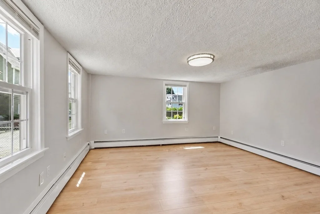 Photo of 52 Auburn St