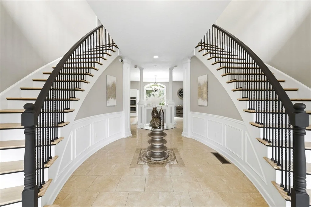 Photo of 2 Bridle Path