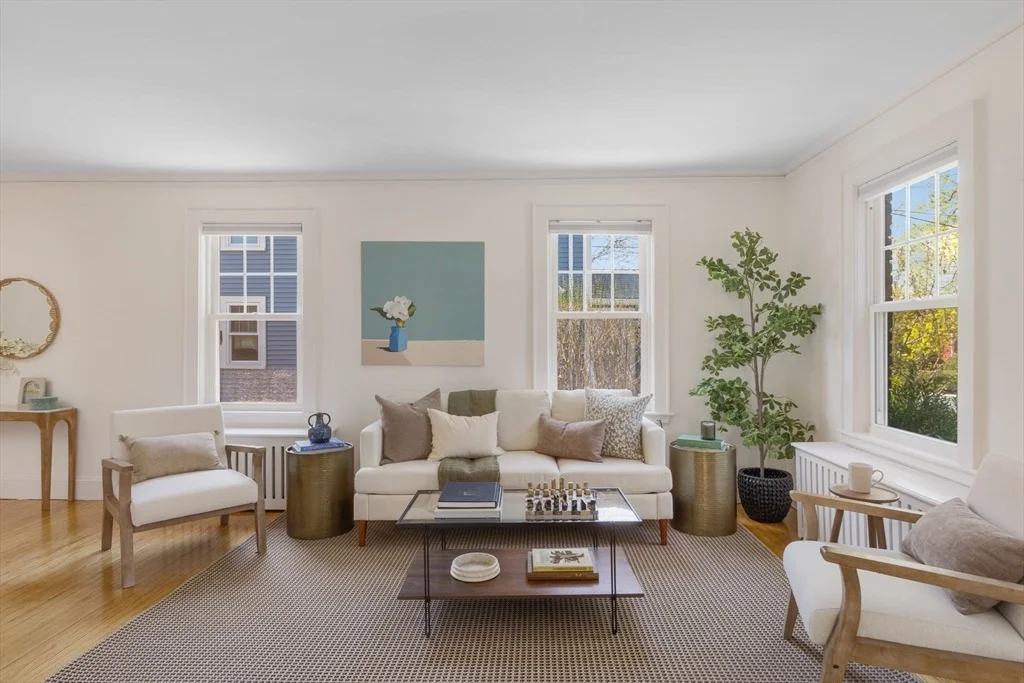 Photo of 220 Hillside Avenue
