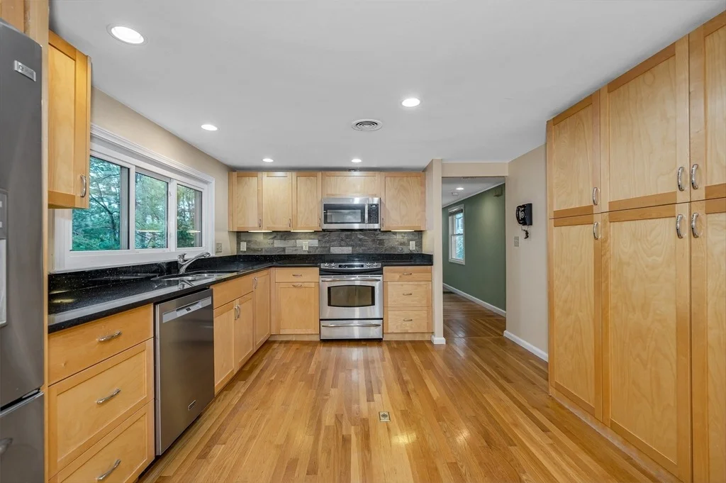 Photo of 14 Holton Road
