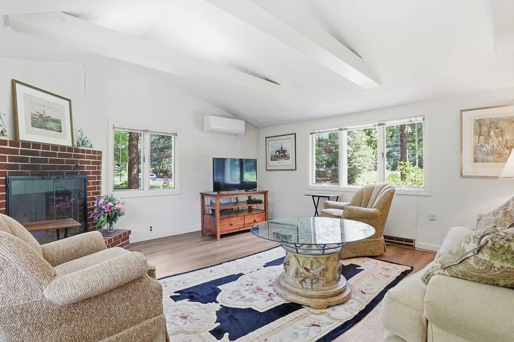 Photo of 24 Forest Rd