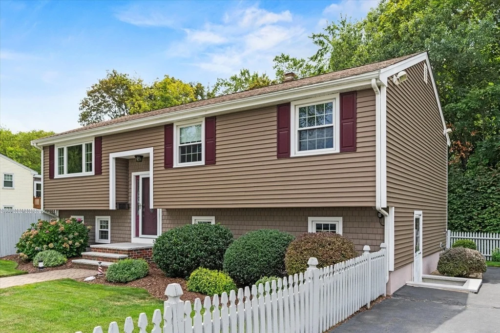 Photo of 42 Crescent