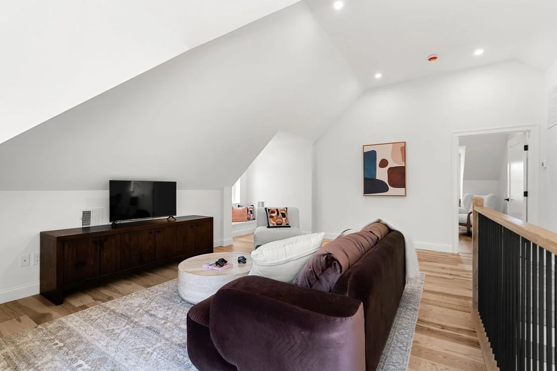 Photo of 68 Barnard Avenue