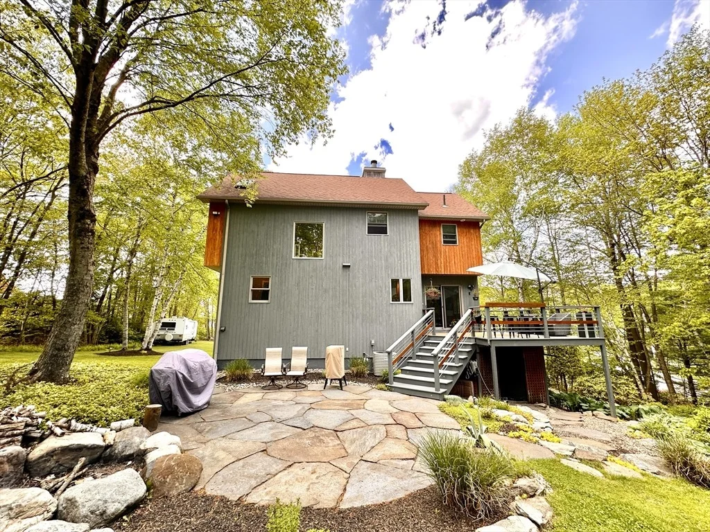 Photo of 14 Laurel Ridge Dr