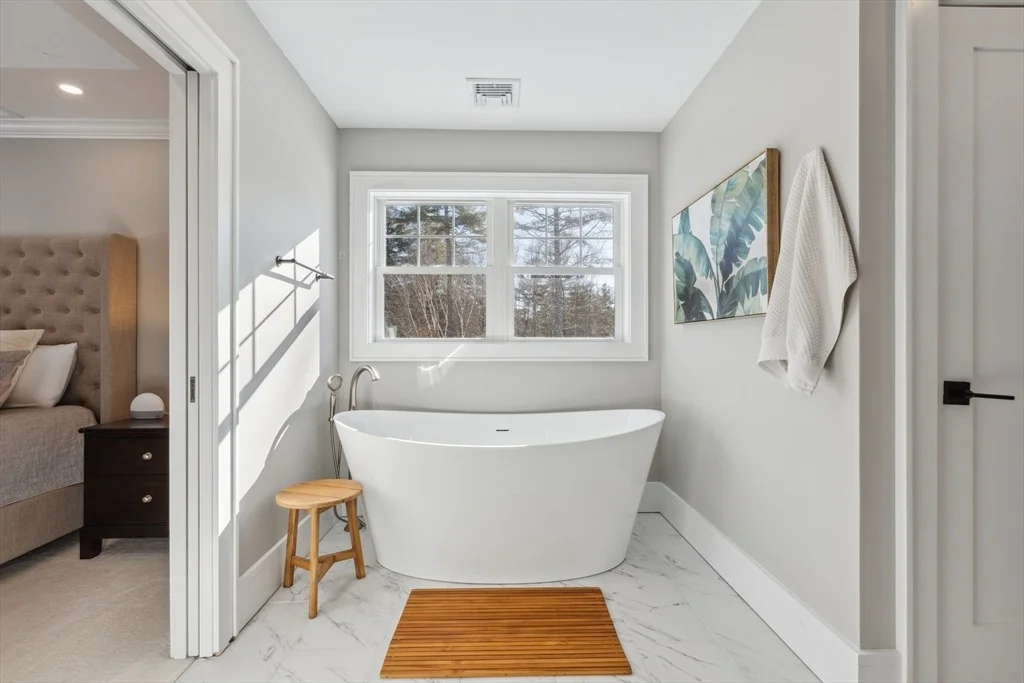 Photo of 16 Crown Road