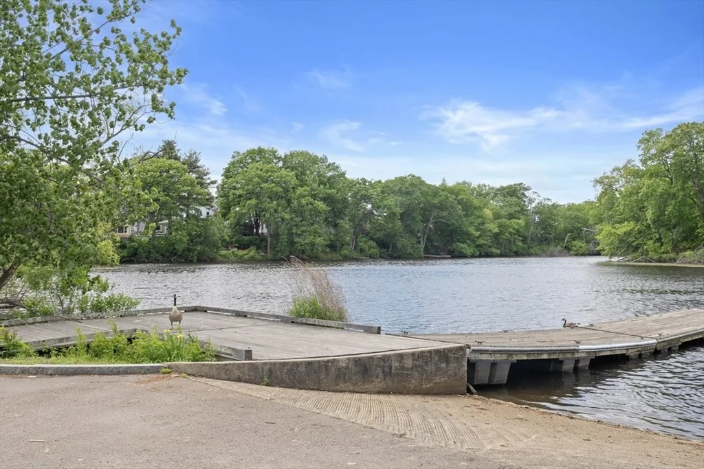 Photo of 20 Riverview Ave