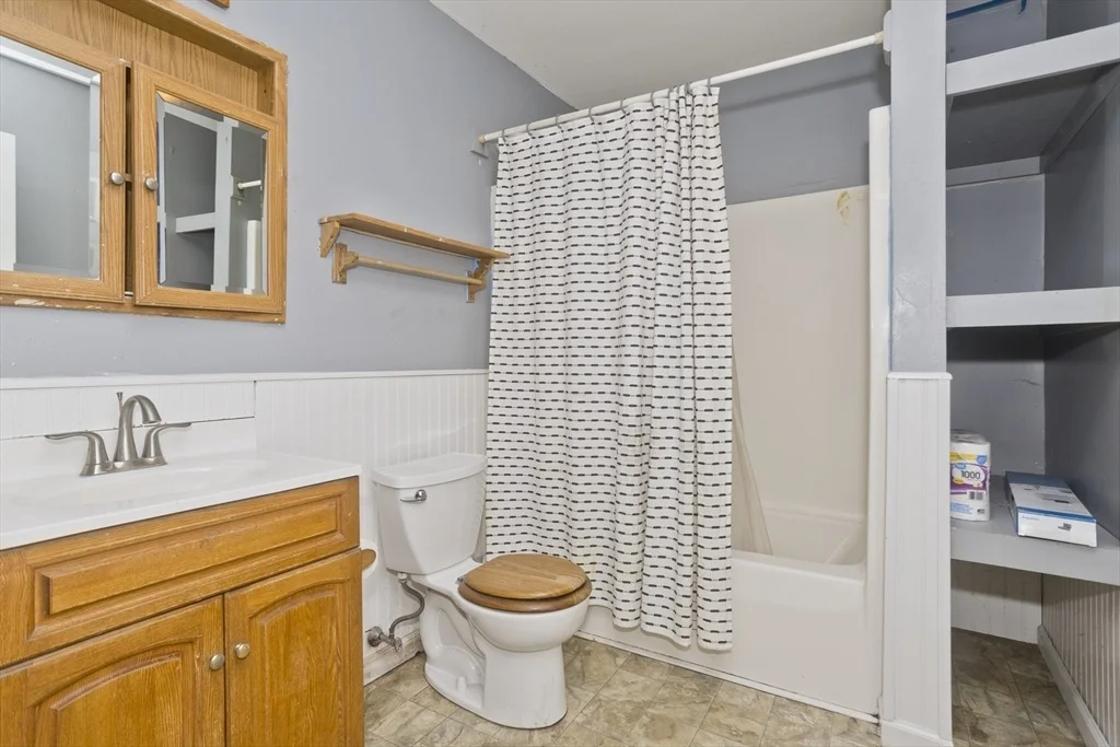Photo of 300 Middlefield