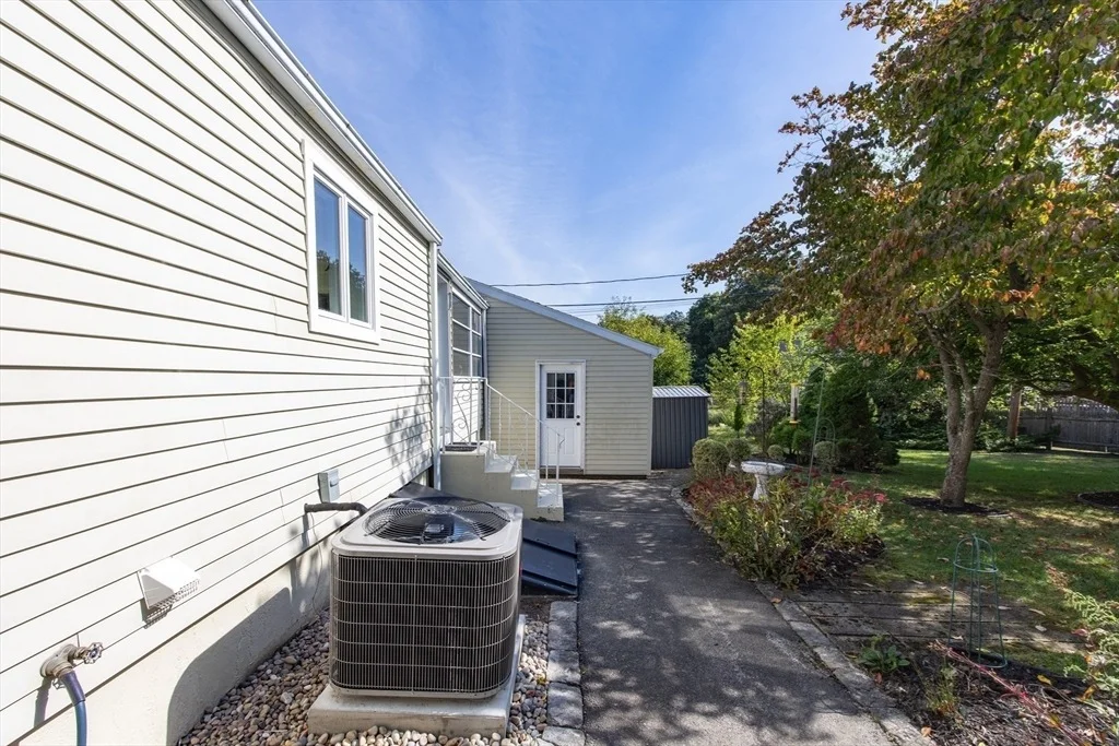 Photo of 123 Conant St